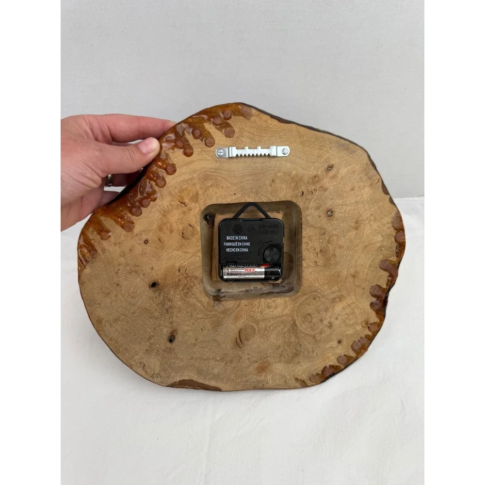 Vintage Live Edge Wood Burl Wall Clock Glossy Resin Roman Numeral Quartz Rustic‎